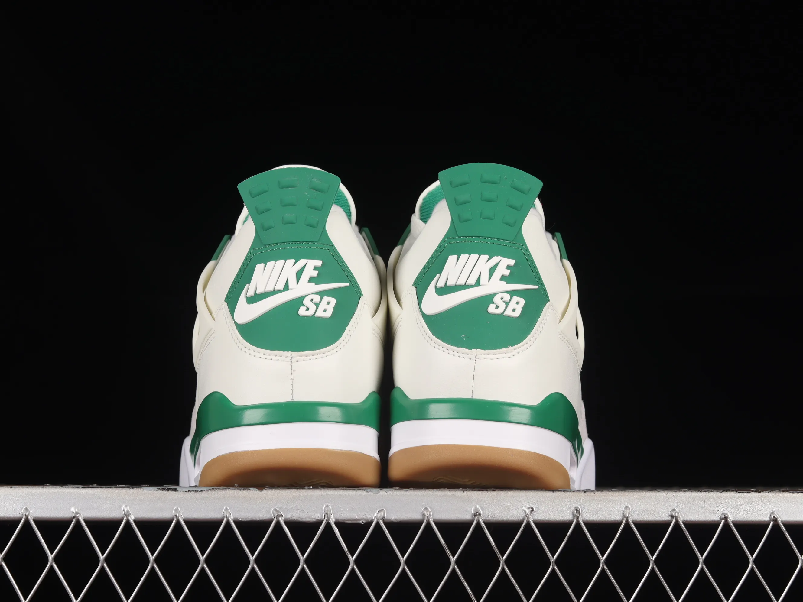 All categories Air Jordan Jordan series basketball shoes Air Jordan 4 LW version Nk SB x Air Jordan 4 "Pine Green" AJ4 Joe 4 joint white green DR5415-103